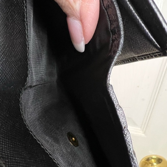 PRADA SAFFIANO LEATHER TRI-FOLD WALLET - Picture 14 of 14